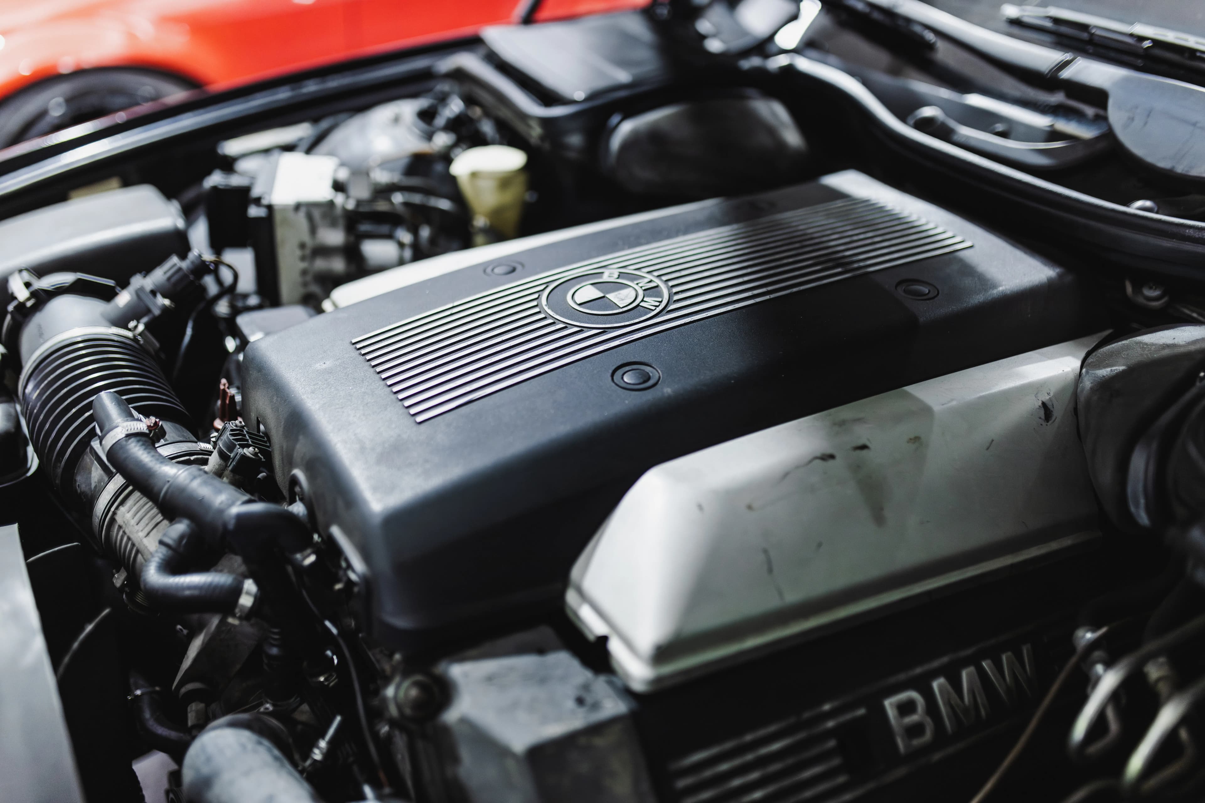 Mai merită diesel în România în 2026? Adevărul pe care mulți șoferi nu vor să îl audă