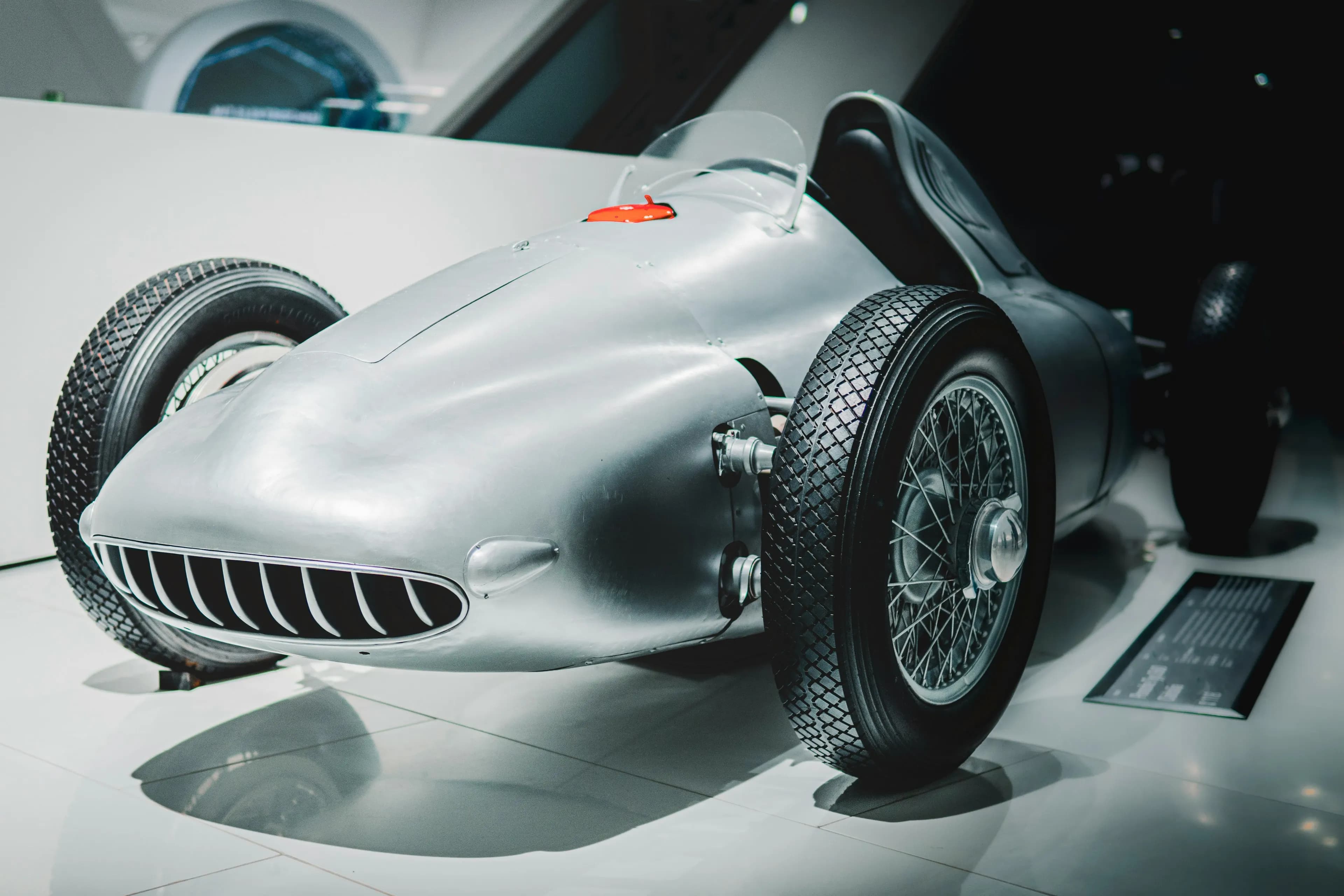 Porsche analizează posibilitatea reducerii a 5.000 de locuri de muncă