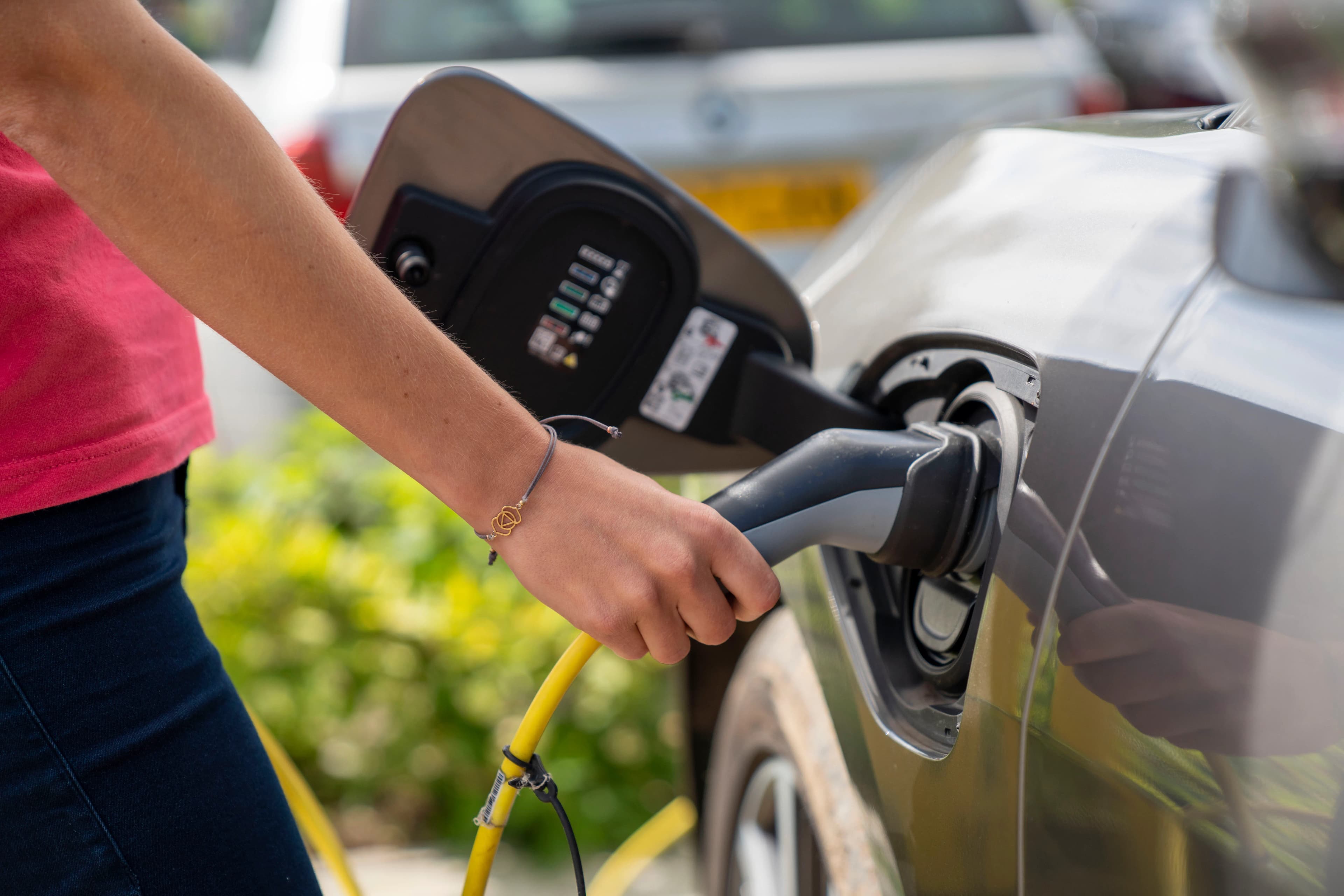 Creștere cu 30% a vânzărilor de mașini electrice în Europa în primul trimestru