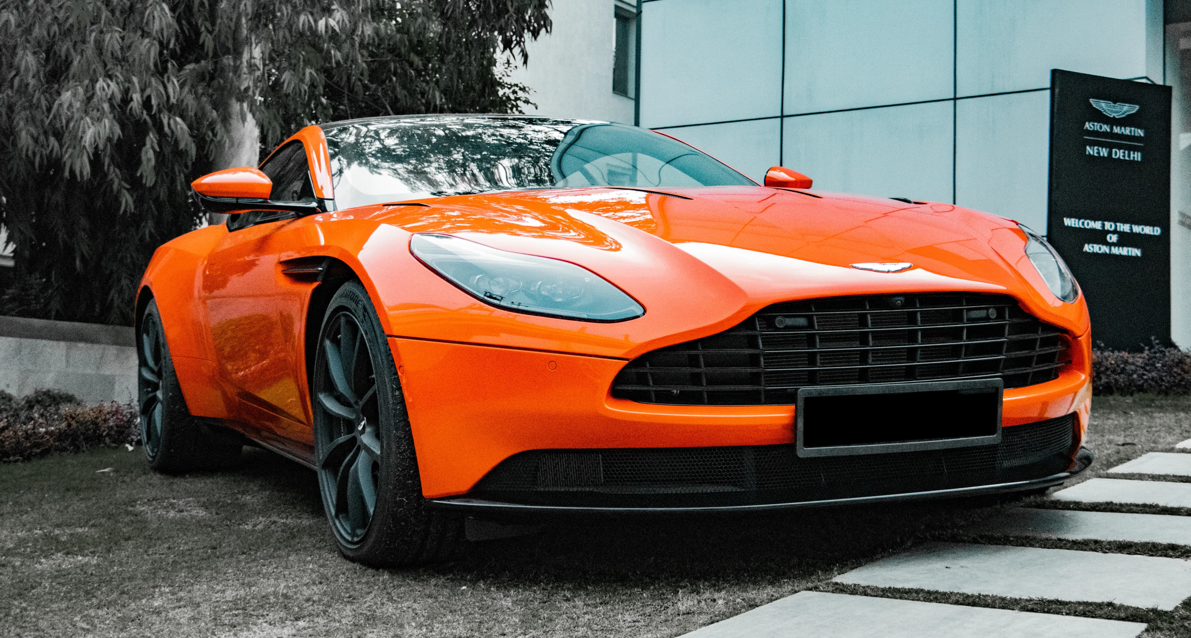 Aston Martin a obținut o linie de finanțare de 550 de milioane de lire sterline