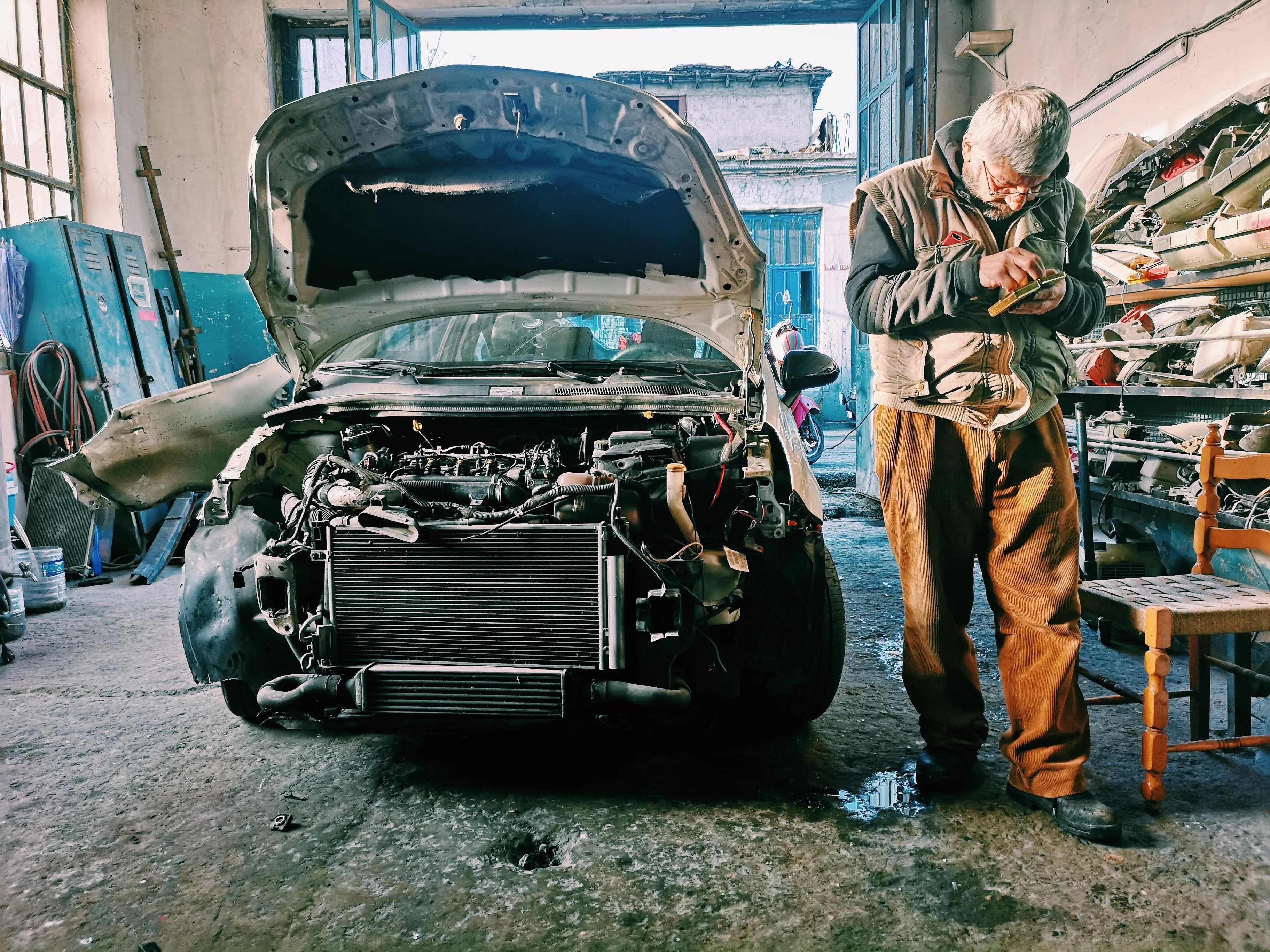 Volkswagen anunță tranziția treptată de la motoarele termice la mașinile electrice