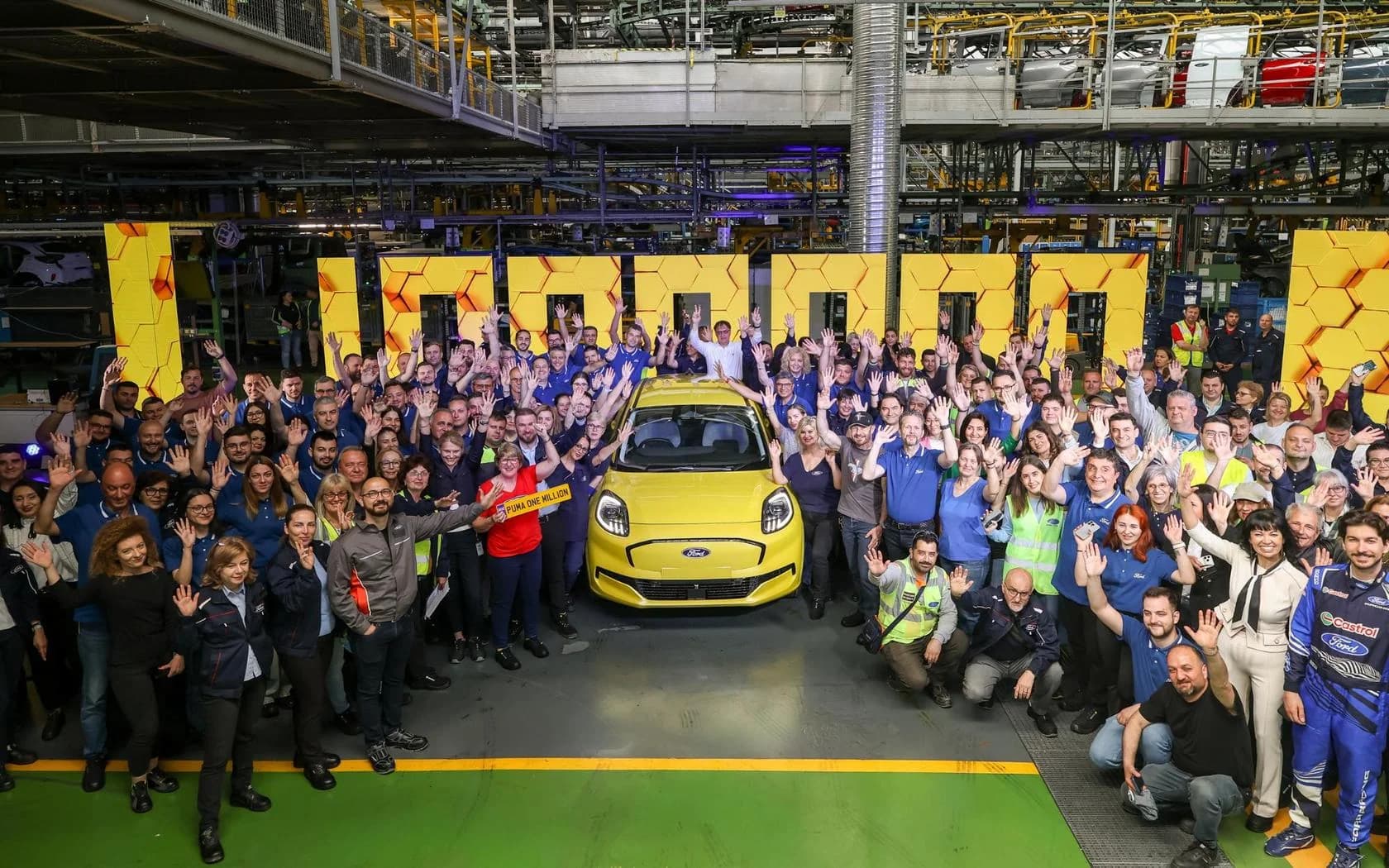 Línea de producción de Ford Otosan en Craiova