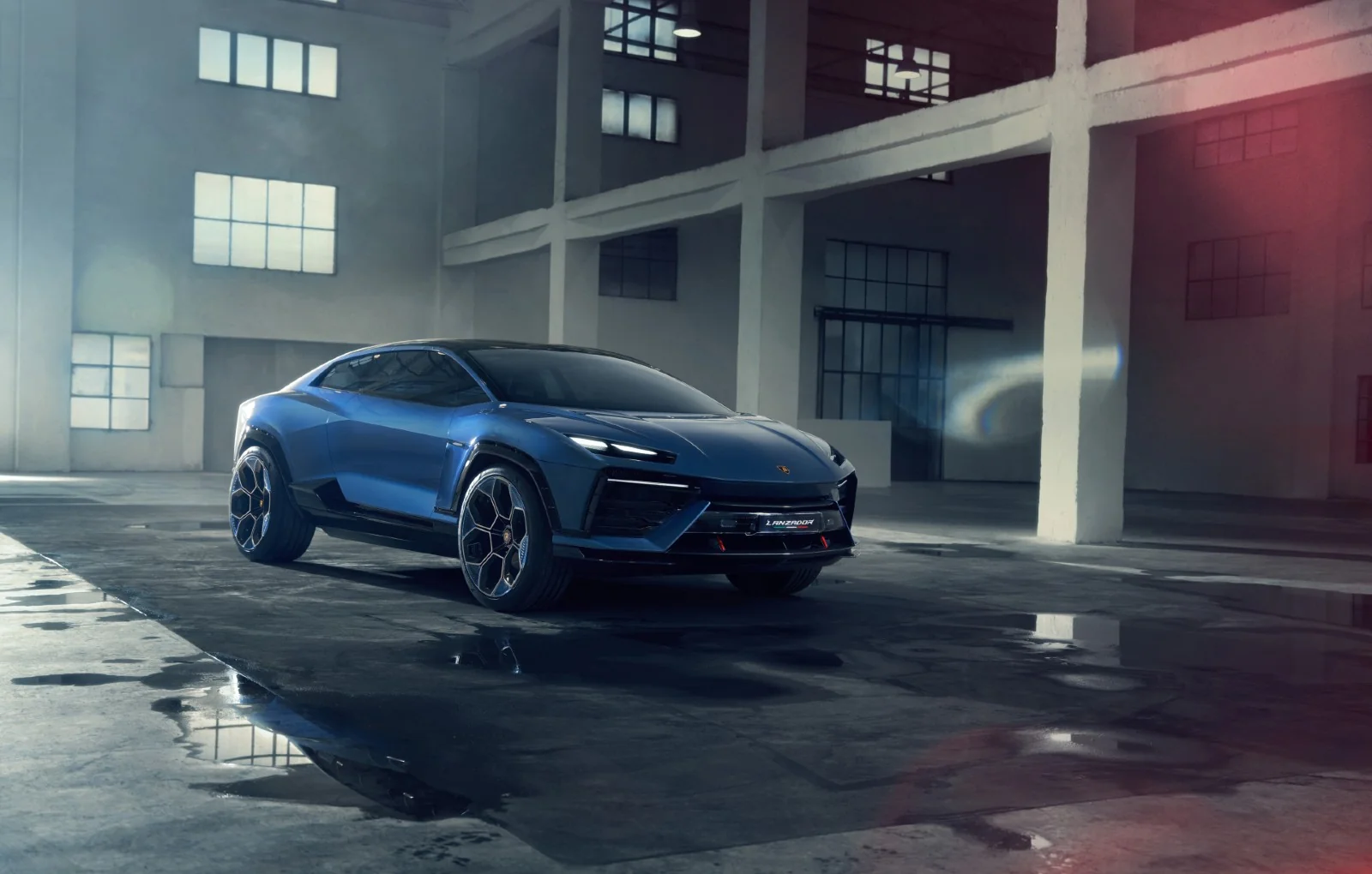 amânarea lansării primului model electric, o decizie corectă
