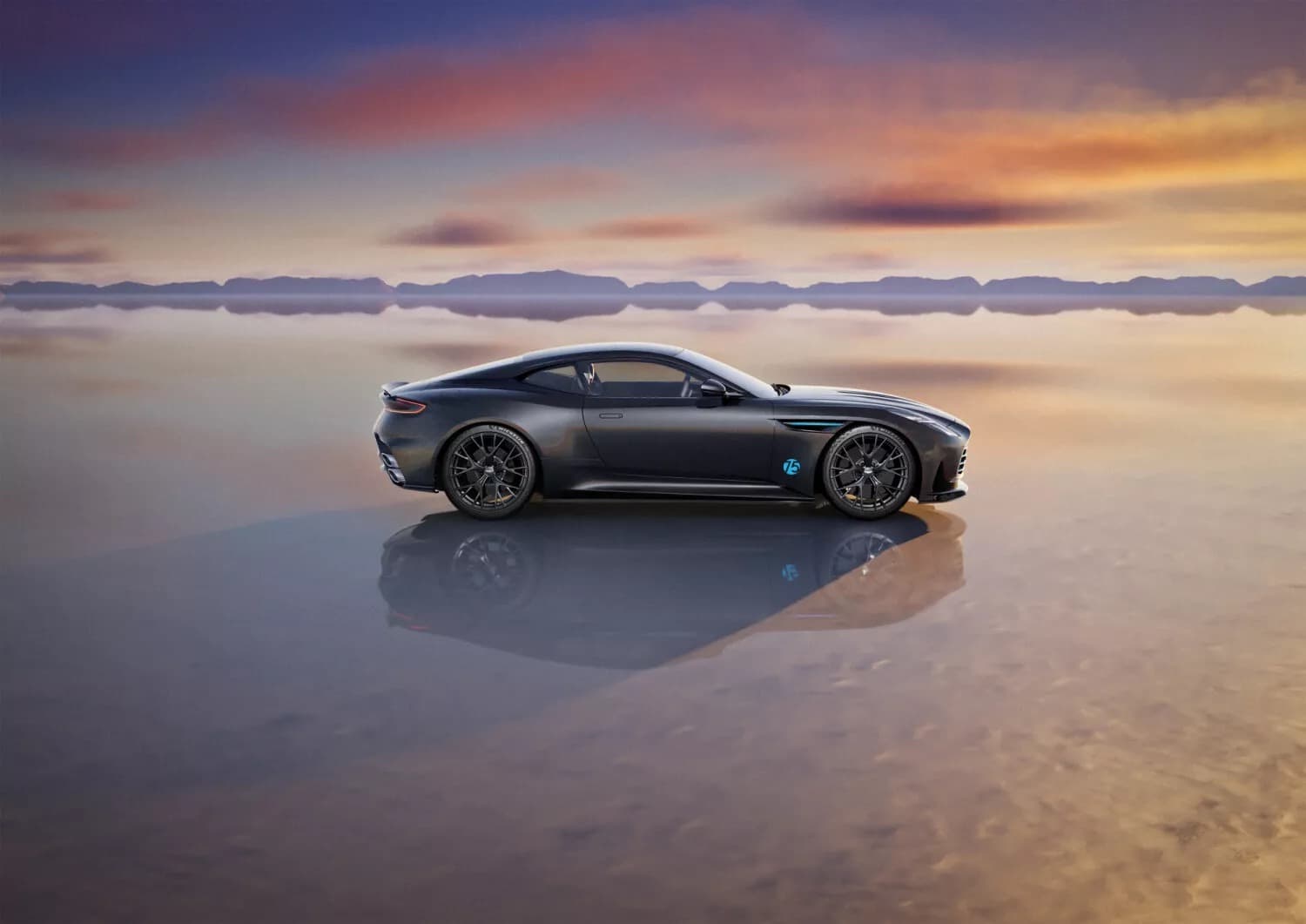 Aston Martin DB12 S pregătit pentru Monterey Car Week 2026