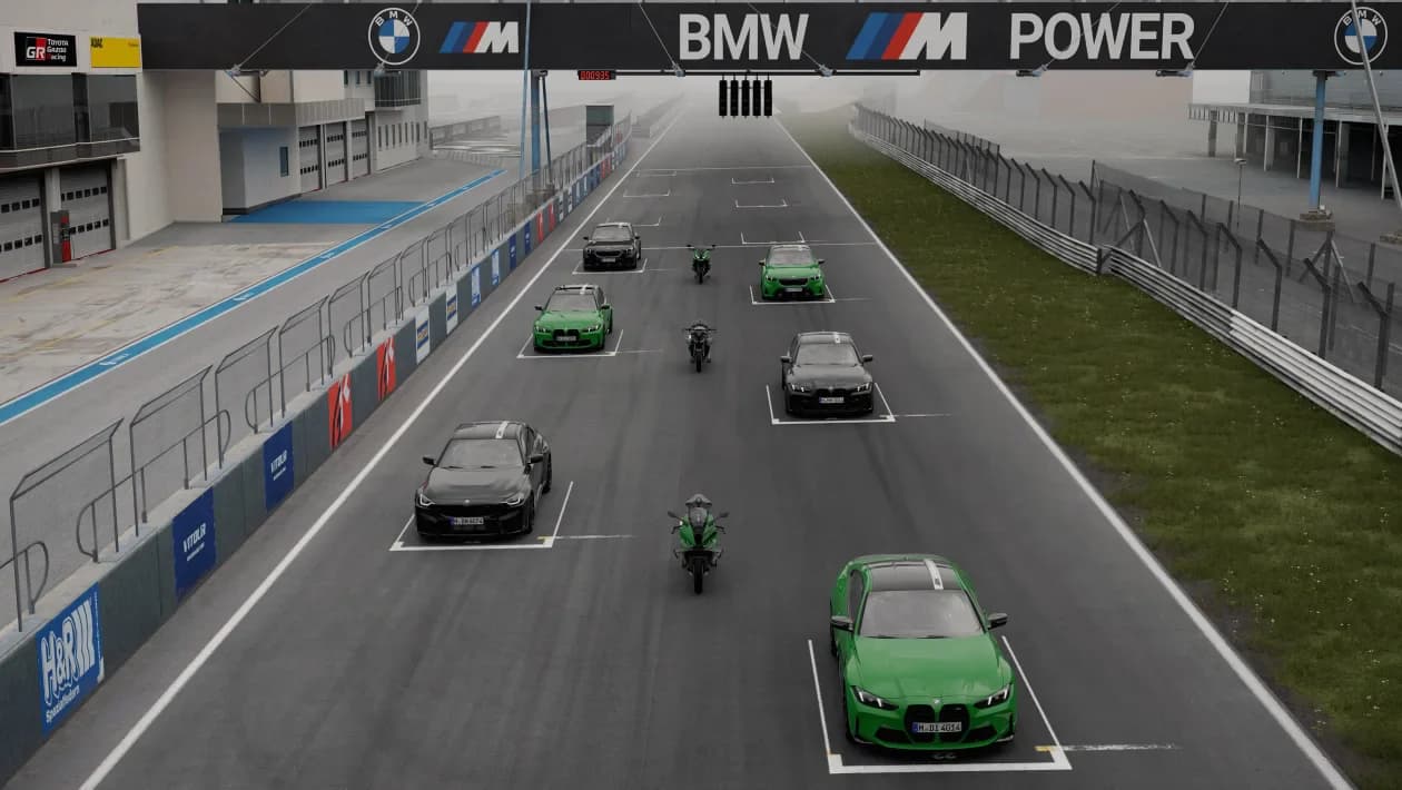 BMW M cars and BMW M motorcycles from the 100 Jahre Nürburgring edition on the circuit