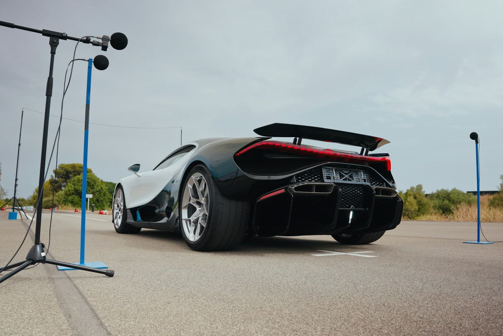 Bugatti Tourbillon durante las pruebas acústicas de homologación