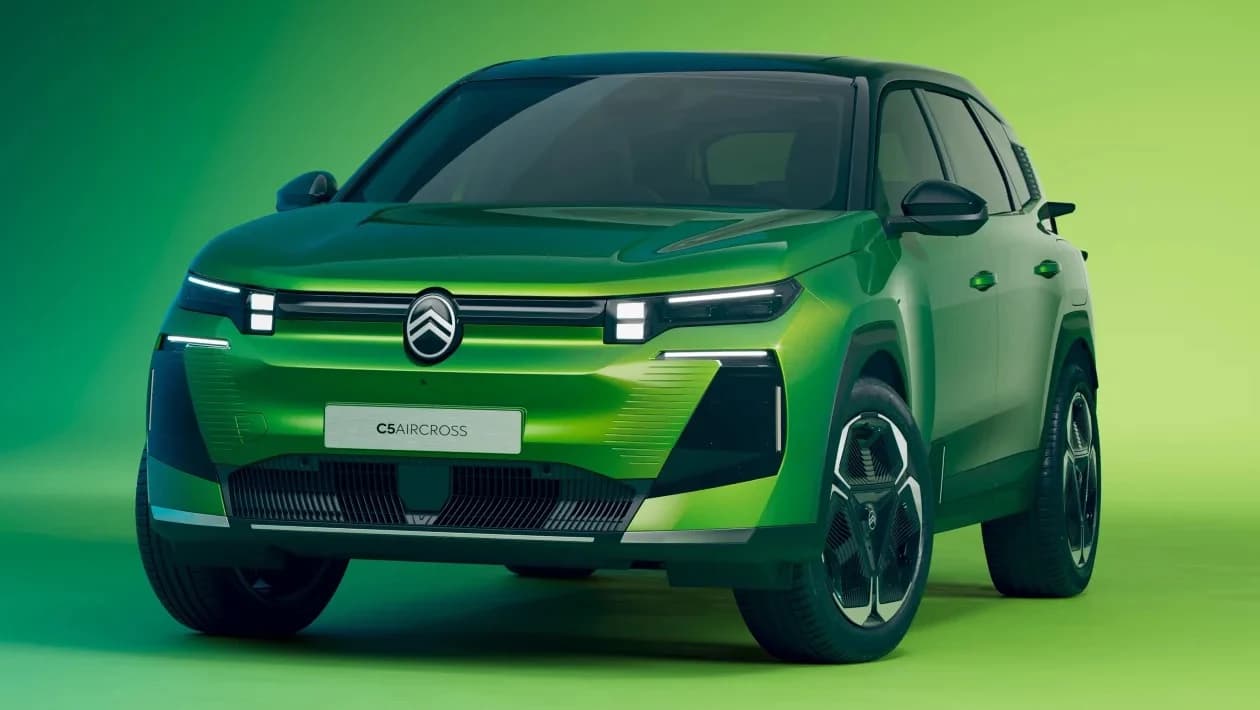 Citroën C5 Aircross visto desde delante en tres cuartos