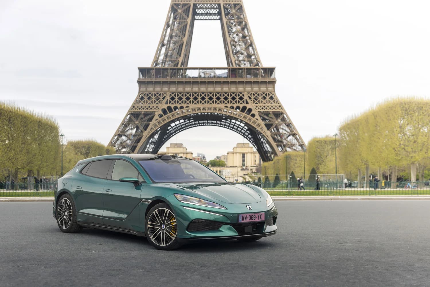 Denza Z9GT in europäischer Ausführung