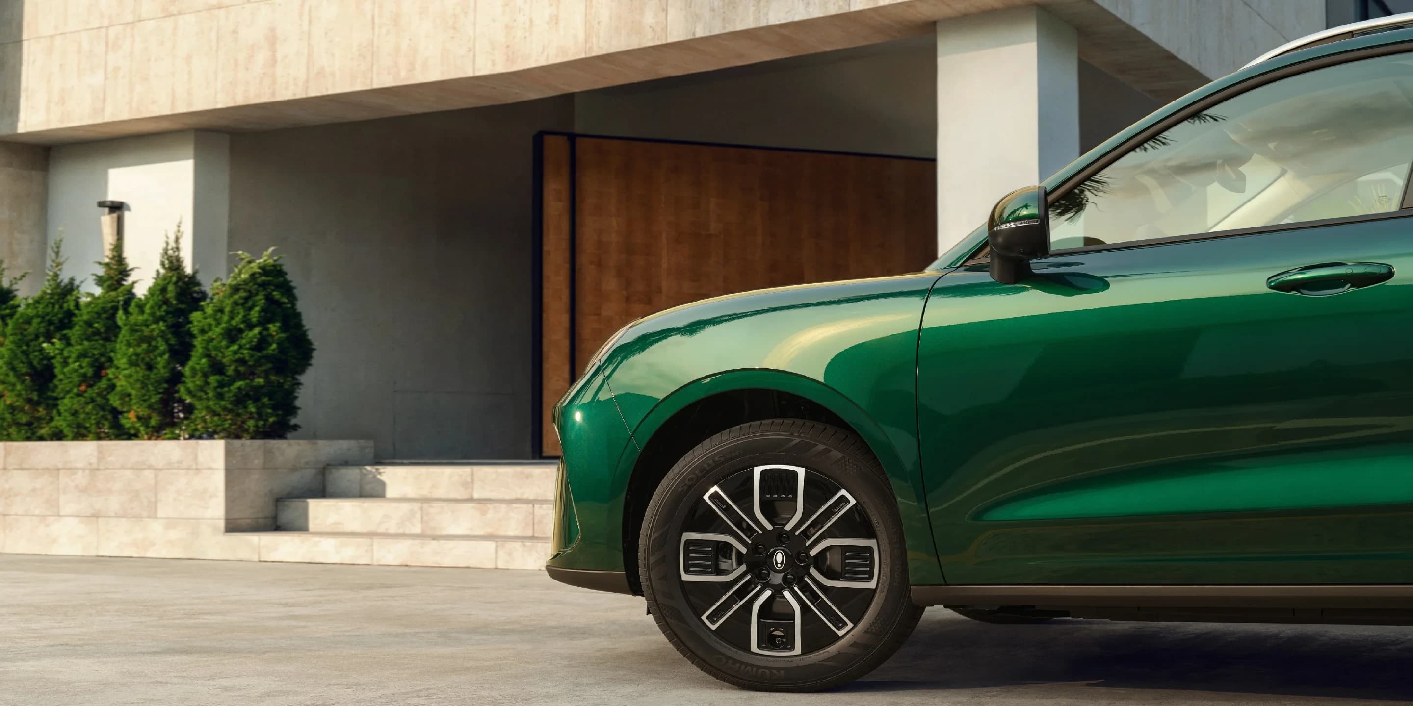 GWM Ora 5 compact SUV shown on the manufacturer’s European website