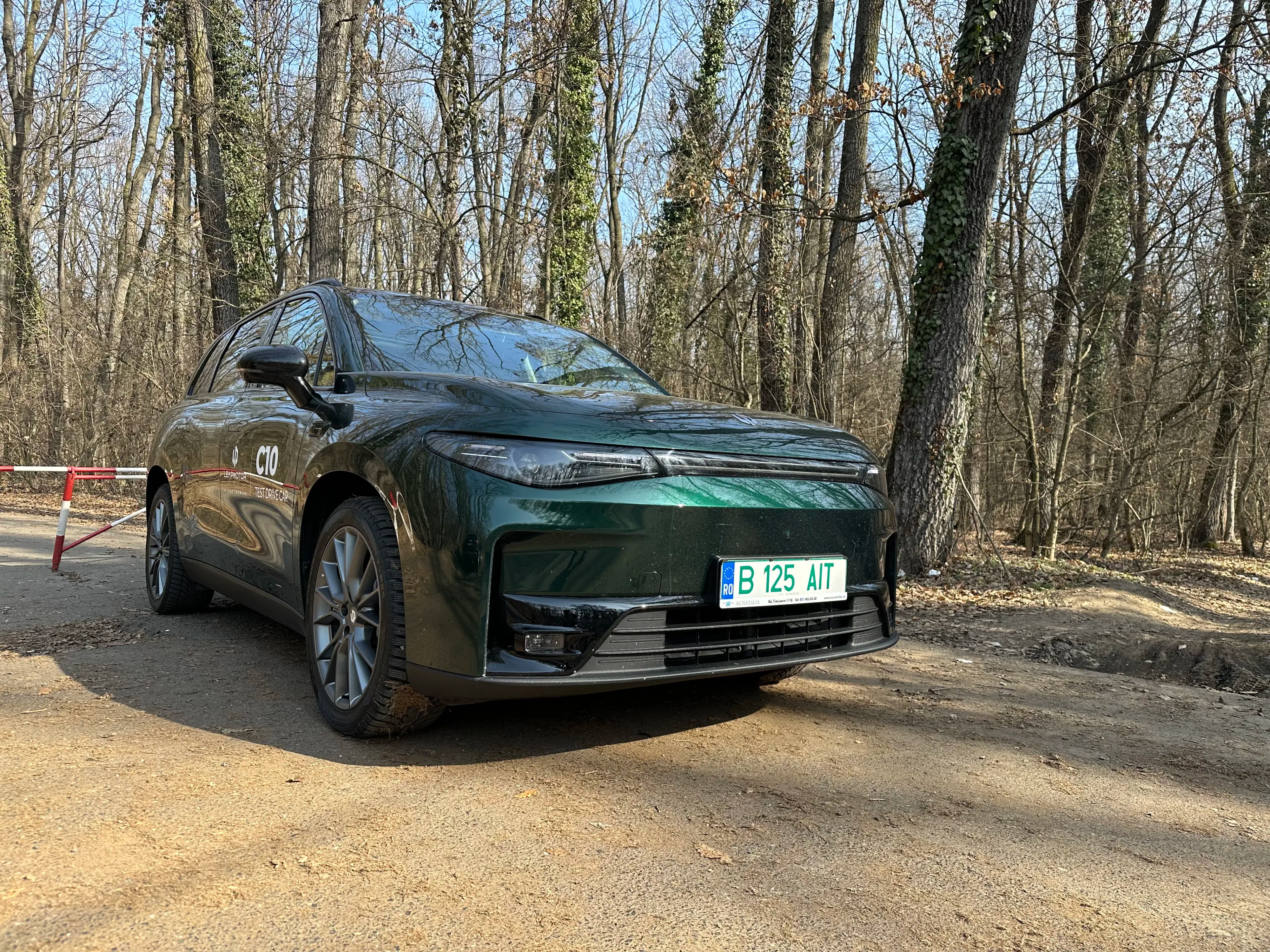 Prueba Leapmotor C10: un nuevo contendiente en el segmento de SUV eléctricos medianos en Rumanía