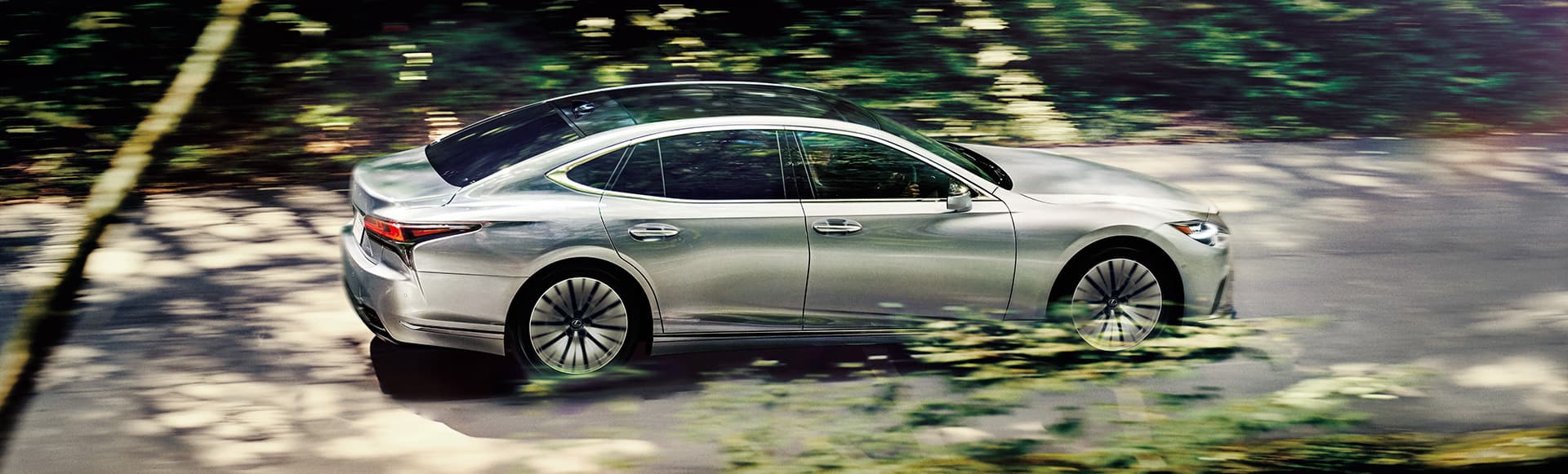 Lexus LS 500h updated for 2027 in Japan