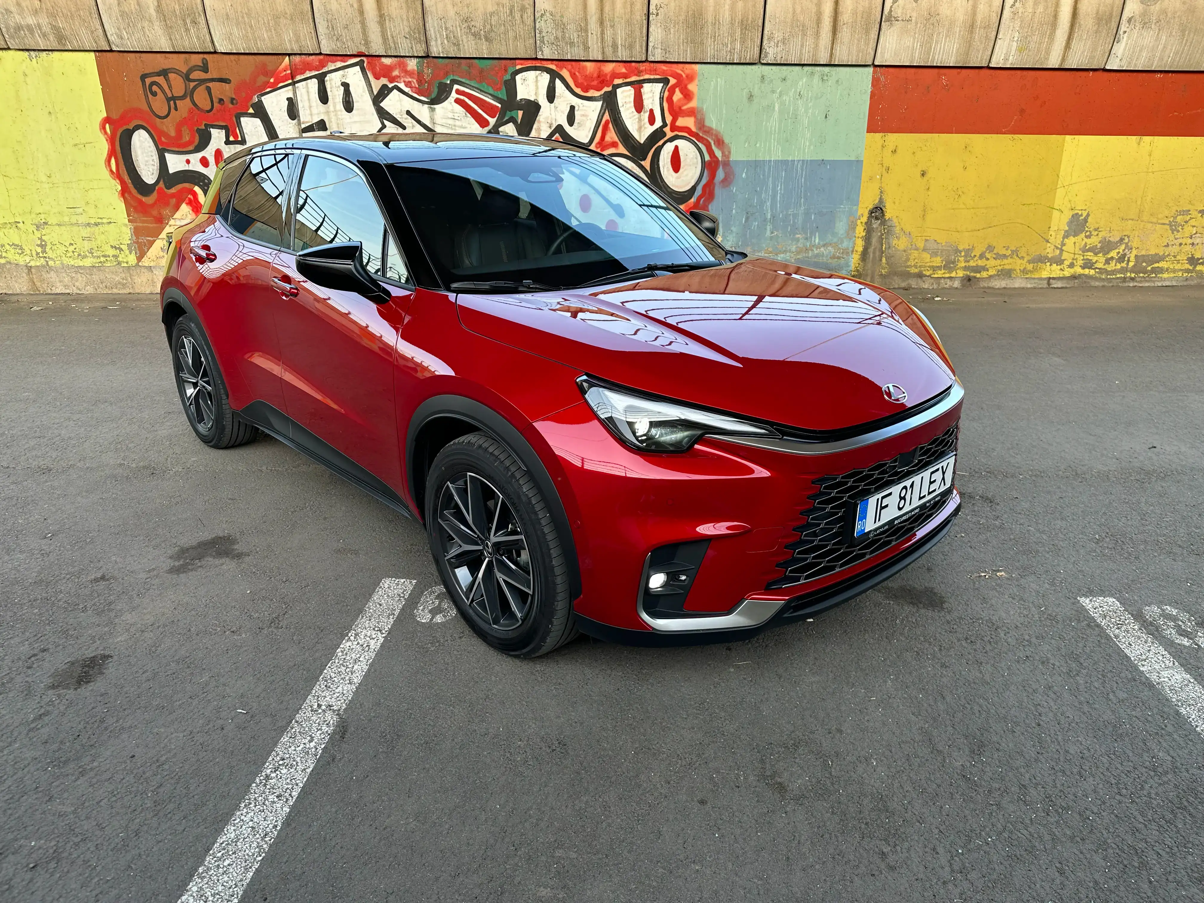 Prueba Lexus LBX 2024: el SUV premium más pequeño de la marca