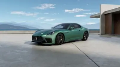 Gama Maserati Grecale, GranTurismo și GranCabrio într-o imagine oficială Maserati