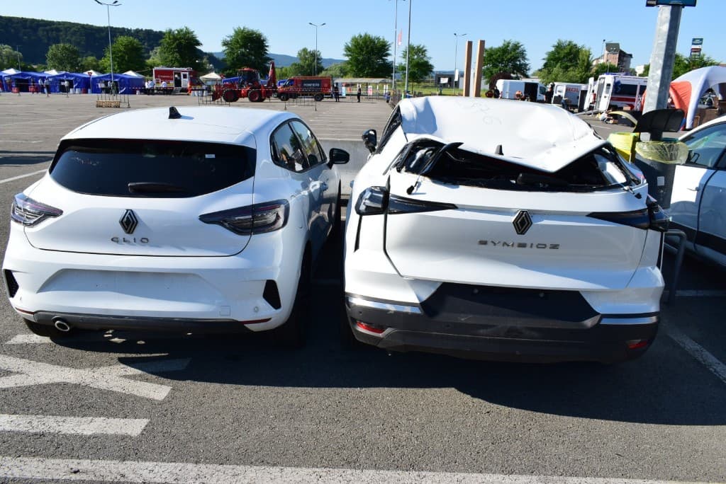 Renault și IGSU – 10 ani de parteneriat și peste 500 caroserii oferite pentru exercițiile de descarcerare