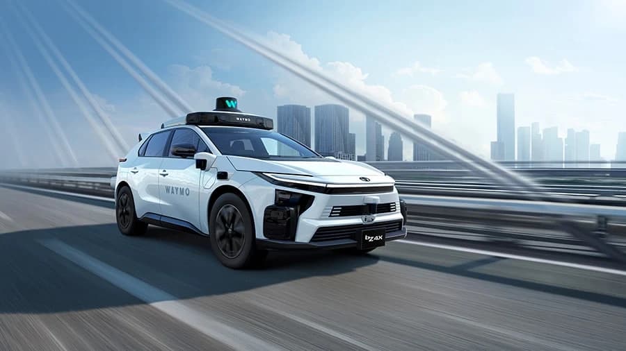Toyota bZ4X autonoma preparata per il servizio di ride-hailing Waymo