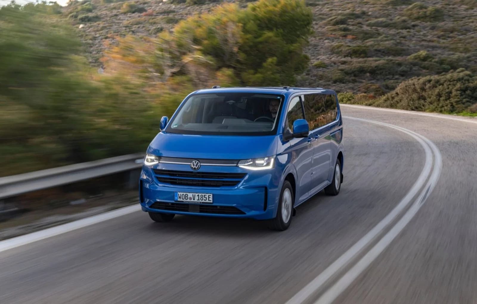 Volkswagen lansează o nouă versiune e-Transporter cu baterie extinsă pentru piața locală