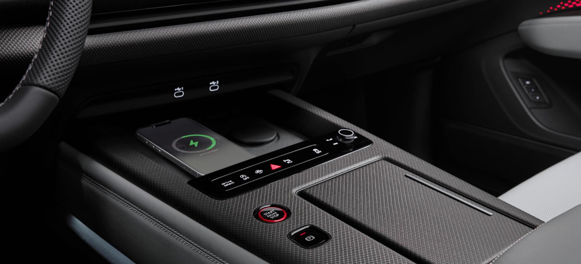 Consola centrală a noului Audi Q9, cu încărcare wireless pentru telefon