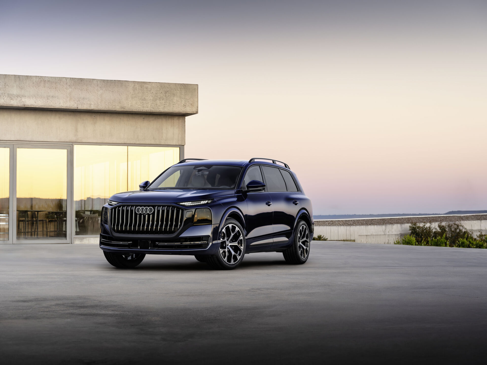 Audi Q9, vedere frontală trei sferturi