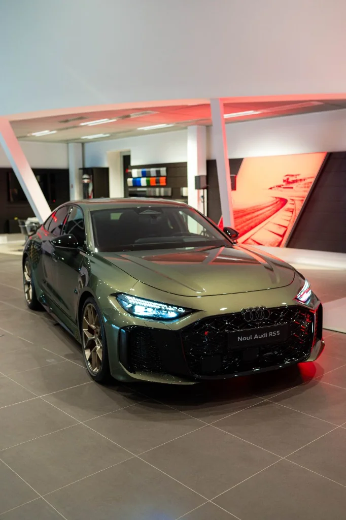 Noul Audi RS 5 în showroom-ul Audi de la Porsche Pipera