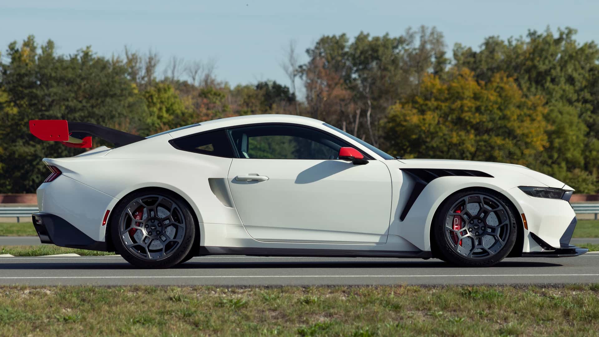 Ford Mustang GTD in the special Spirit of America version, seen from the side