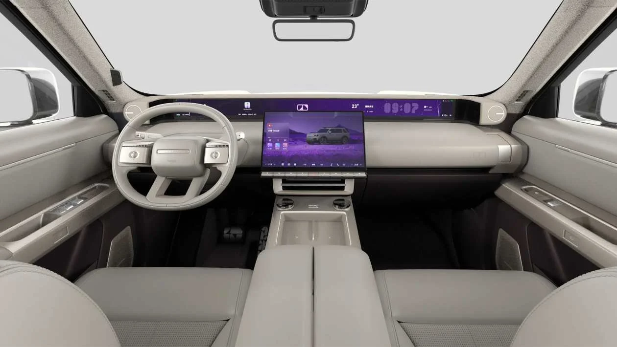 Salpicadero y pantalla panorámica del Freelander 8