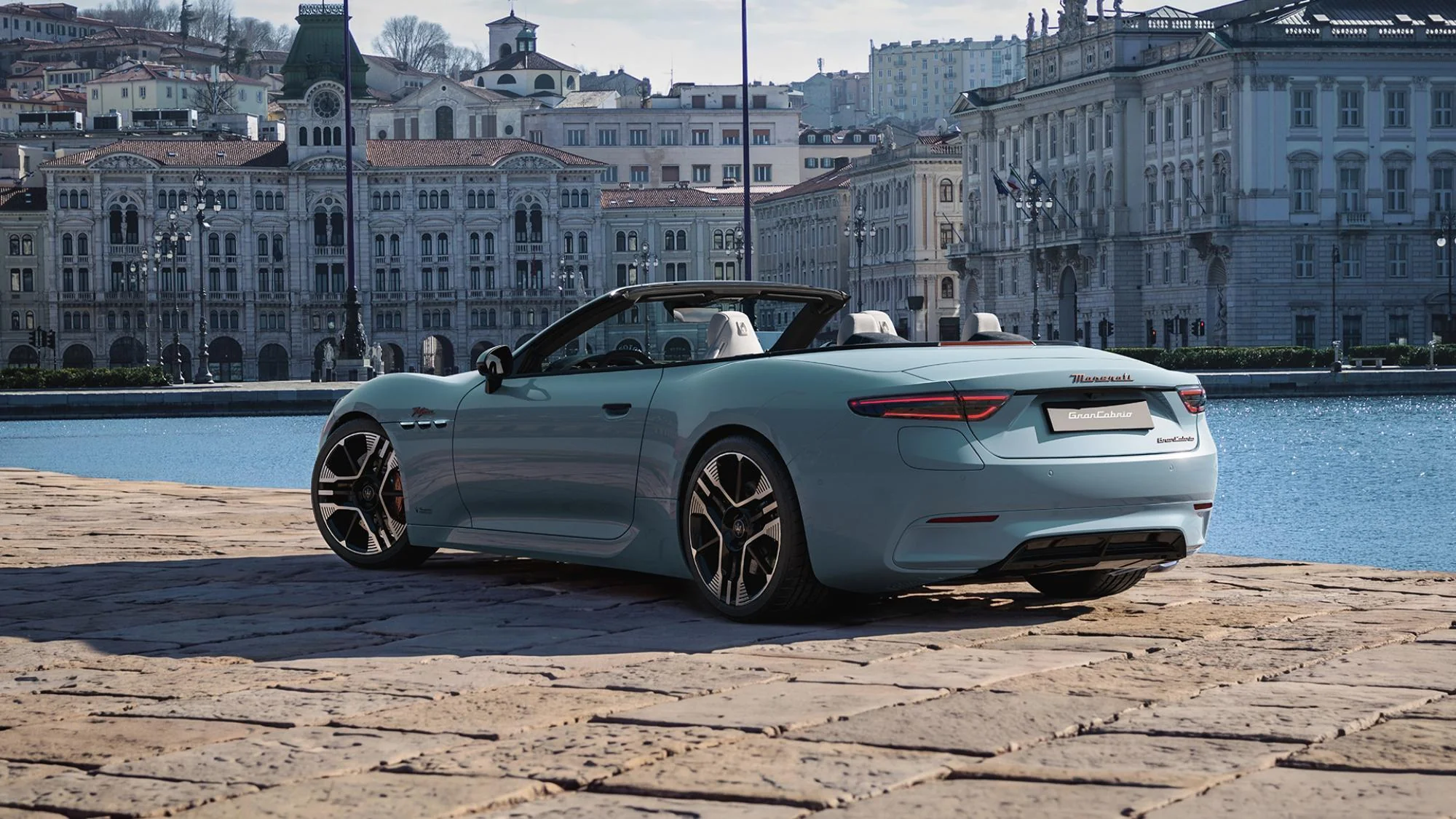 Maserati prezintă facelift pentru modelele Grecale, GranTurismo și GranCabrio