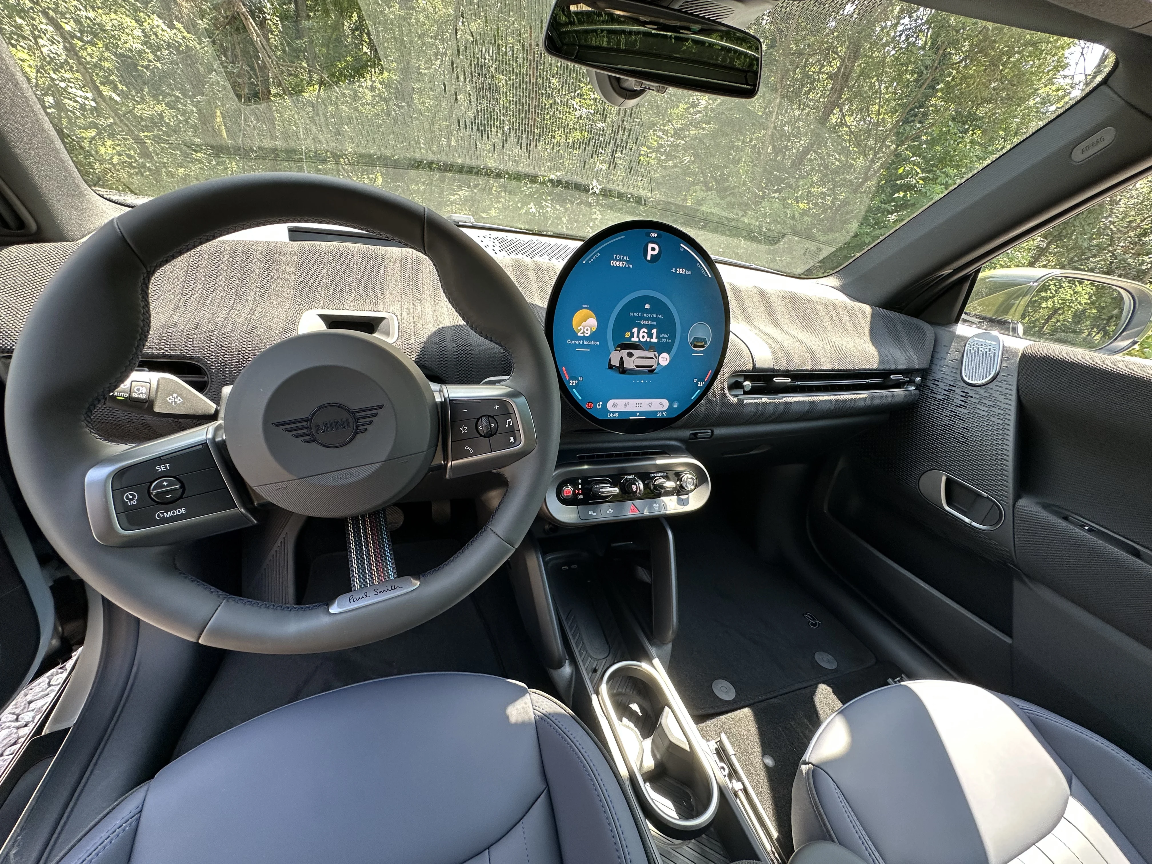 Mini Cooper E Paul Smith Edition interior
