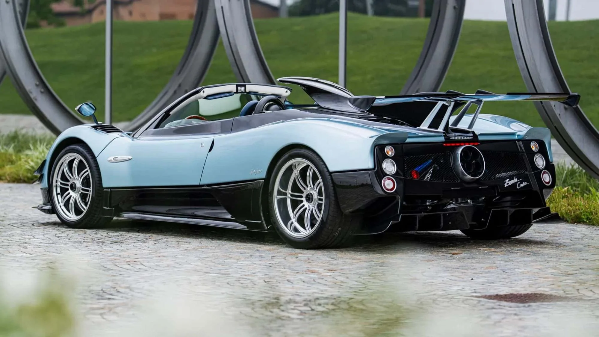 Pagani Zonda revine în atenție cu ediția unicat Zonda Cervino, o legendă auto ce nu dispare