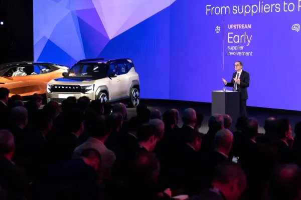 François Provost la un eveniment Renault Group futuREady pentru furnizori
