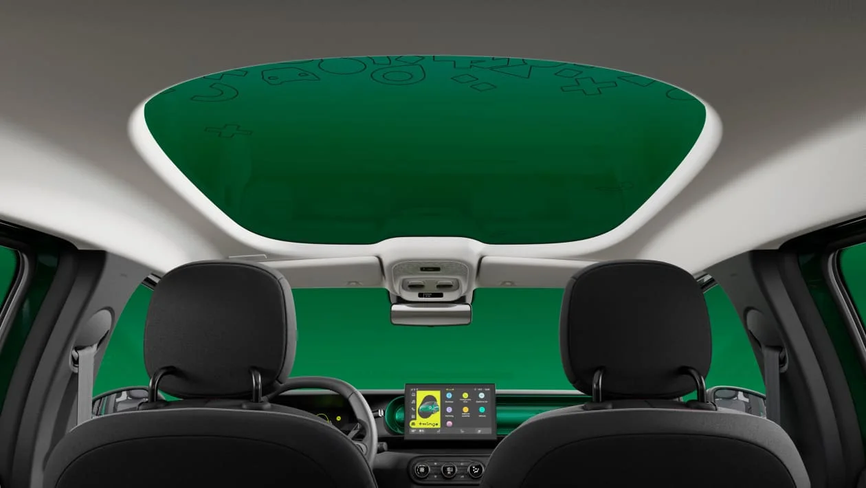 El techo panorámico Twingobay visto desde el interior del Renault Twingo