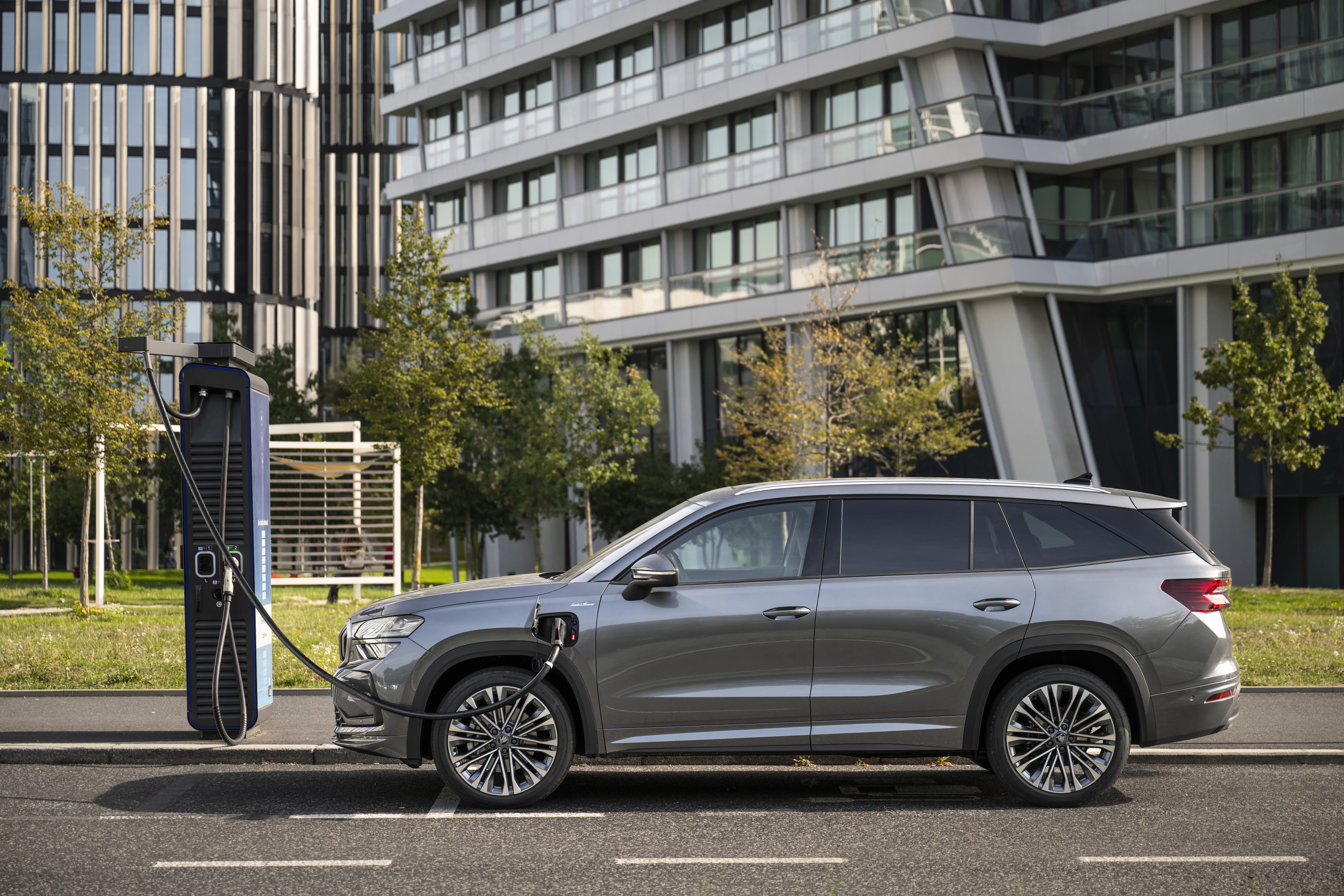 Škoda Kodiaq Laurin & Klement Plug-in-Hybrid beim Laden