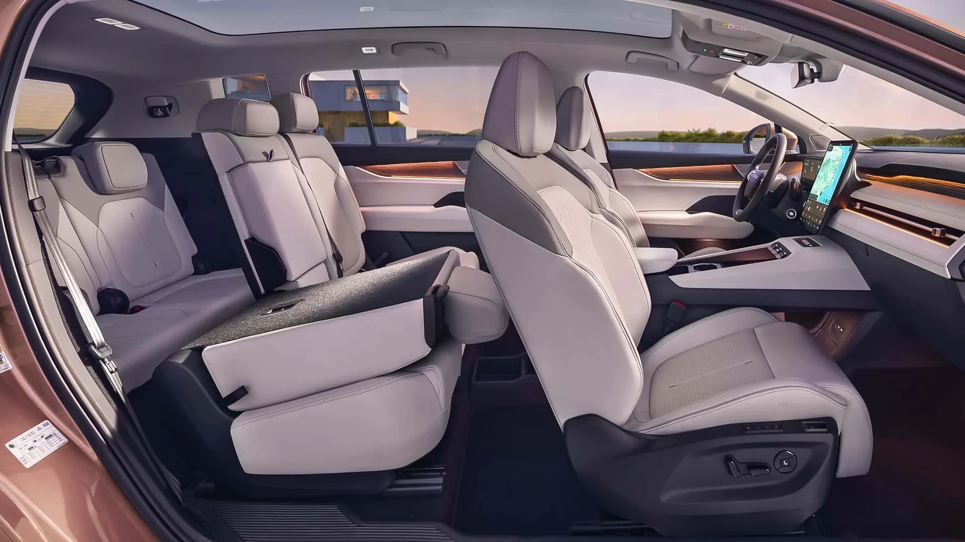 Skoda Peaq 2026: interior cu șapte locuri